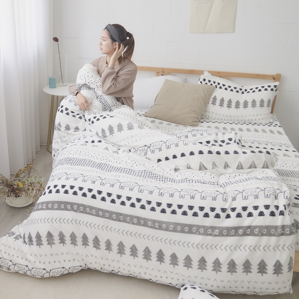 BUHO布歐 極柔暖法蘭絨(6x7尺)標準雙人兩用被套毯+枕套三件組(多款任選)