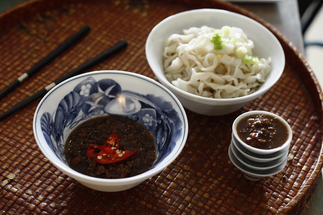 餃子樂 老王雙炸冷凍麵(單入)+三鮮鮮肉餃子乙包