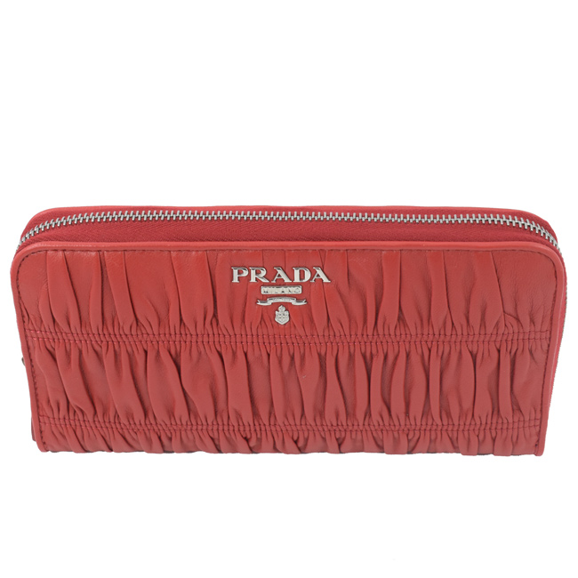 PRADA 金屬LOGO小羊皮抓皺ㄇ字拉鍊長夾(紅)