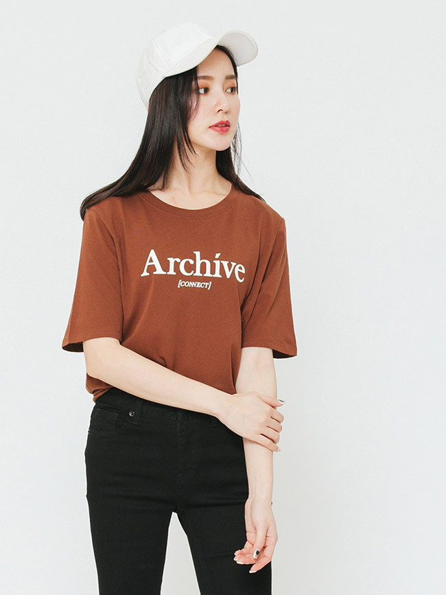 H:CONNECT 韓國品牌 女裝-標語圓領T-shirt-棕