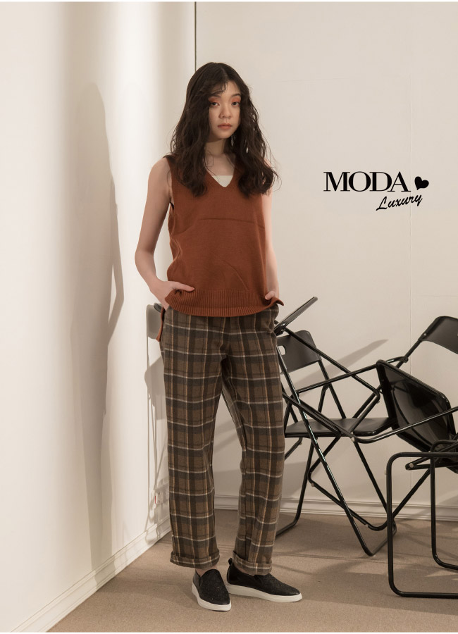 休閒鞋 MODA Luxury 質感鏤空雕花水鑽全真皮內增高厚底休閒鞋－黑