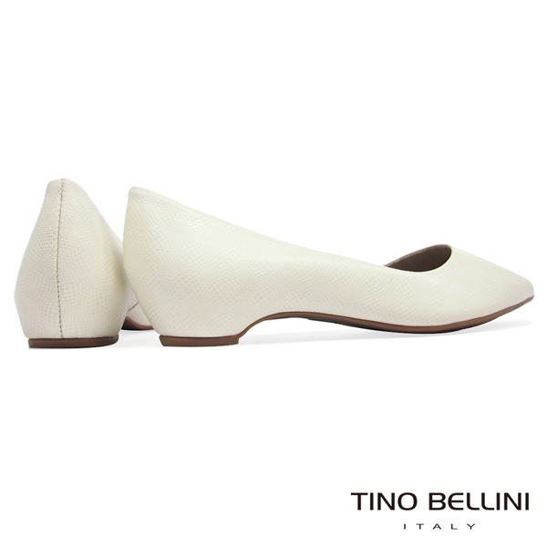 Tino Bellini 巴西進口細緻皮紋舒足低跟鞋_ 白