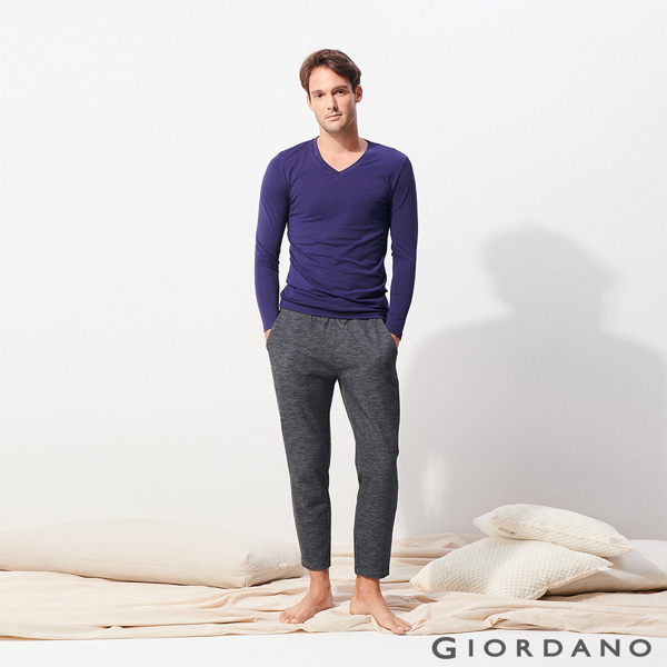 GIORDANO 男裝Beau-warmer plus+彈力V領極暖衣-61 藍色