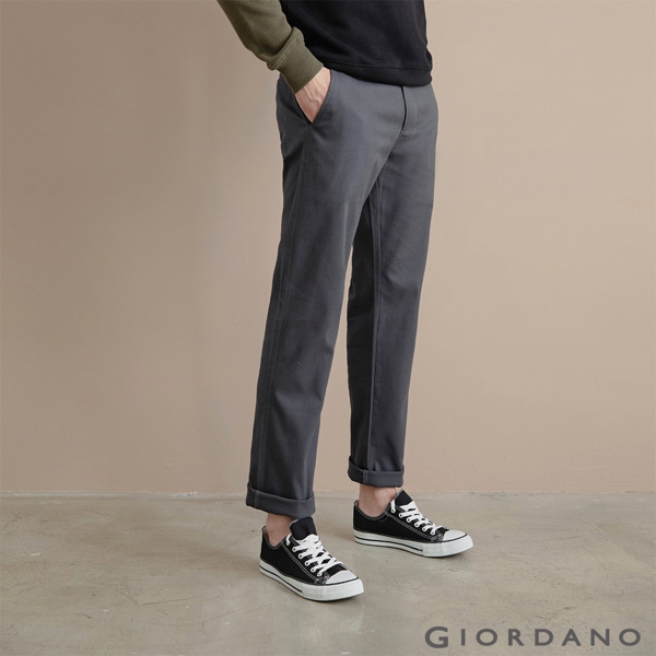 GIORDANO 男裝基本款錐形彈力卡其長褲 - 03 標誌灰