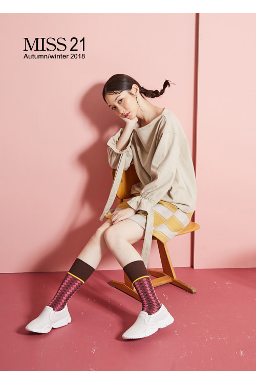 休閒鞋 MISS 21 率性簡約全沖孔全真皮厚底休閒鞋－白