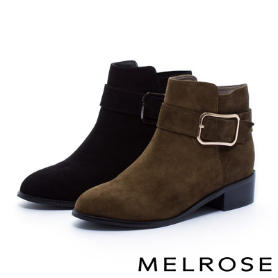 短靴 MELROSE 簡約率性金屬方釦帶麂皮粗低跟短靴－黑