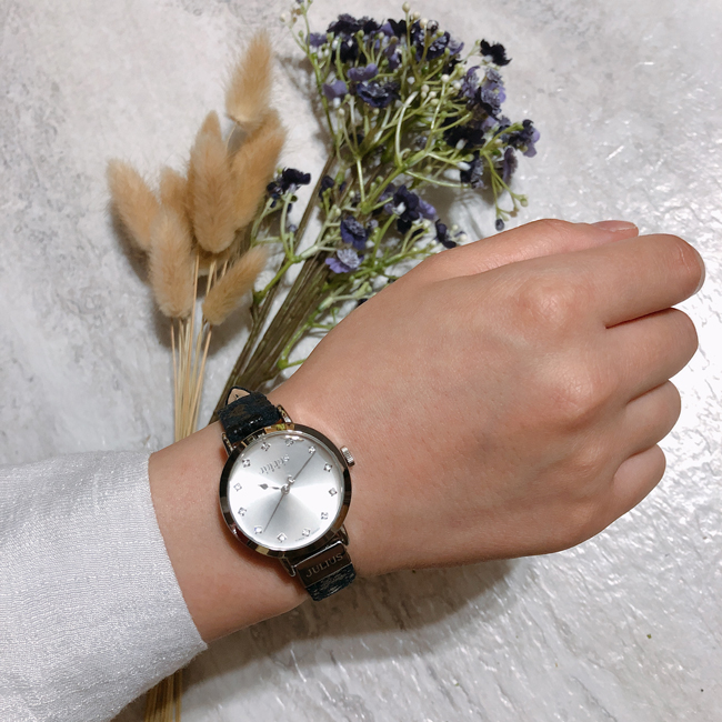 JULIUS聚利時 甜心豹紋皮錶帶腕錶-淺藍/28mm