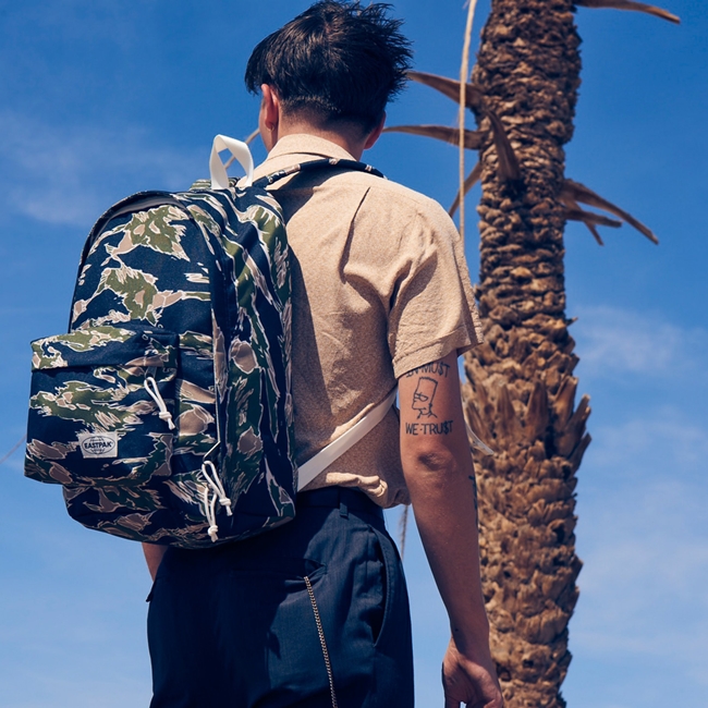 EASTPAK 電腦後背包 Out Of Office系列 Camoed Forest