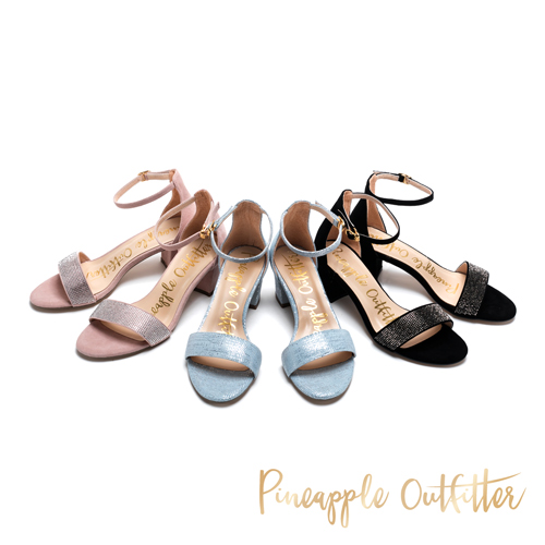Pineapple Outfitter 注目焦點 復古水鑽一字粗跟涼鞋-絨粉