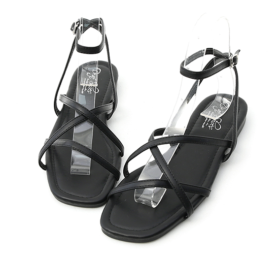 D AF 仲夏時光．交叉繫帶方頭平底涼鞋＊黑