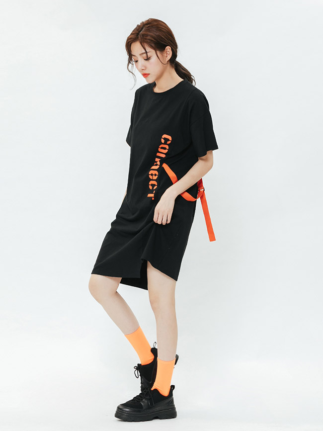 H:CONNECT 韓國品牌 女裝-不規則造型休閒洋裝-黑