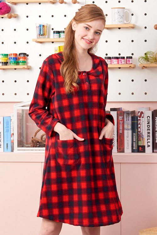 睡衣 蕾妮塔塔 簡約紅黑大格紋 刷毛長袖連身睡衣居家服(75217-8)台灣製造