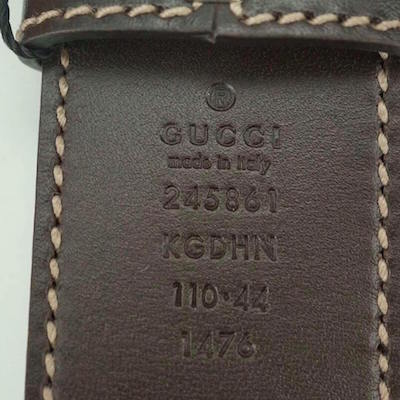 GUCCI GG方釦銀色雙面款防水皮帶(卡其色/110cm)