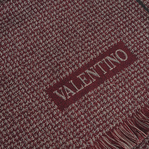 VALENTINO 小千鳥圖騰字母LOGO高質感羊毛圍巾(灰/酒紅)