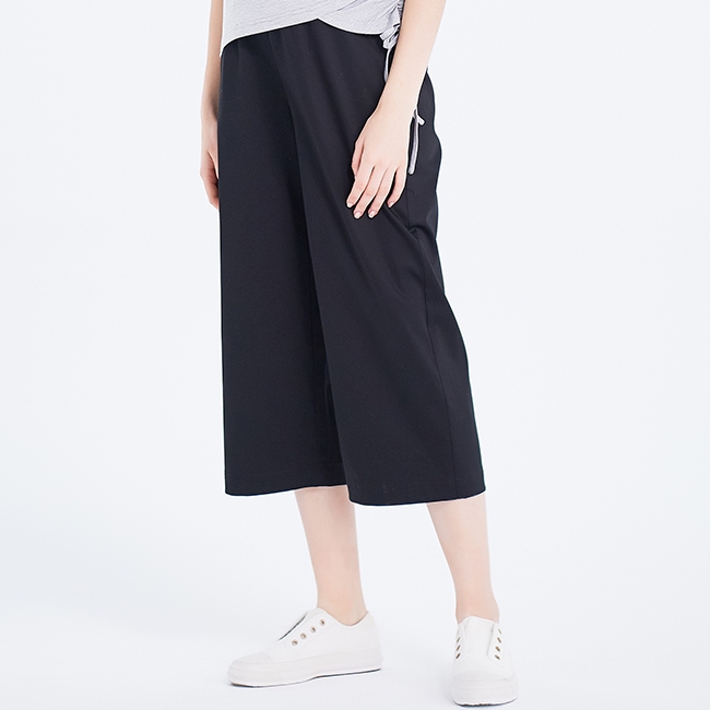 Gennies奇妮-高棉寬版口袋孕婦褲(黑T4H09)
