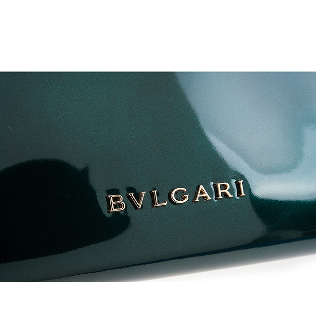 BVLGARI 寶格麗Serpenti系列金屬小牛皮琺瑯蛇頭短夾 (祖母綠森林色)