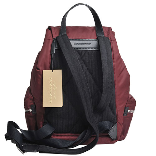 BURBERRY The Rucksack 戰馬LOGO中型軍旅後背包(酒紅色)