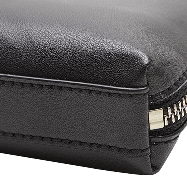 DKNY 真皮信封斜背方包 黑 DKNY 真皮信封斜背方包 黑