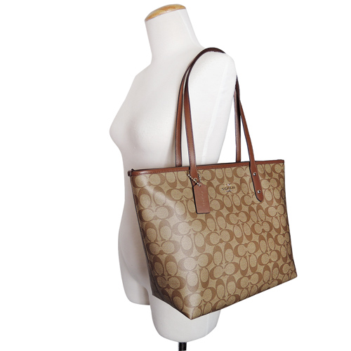 COACH 馬車C LOGO防刮PVC托特包(卡其焦糖)