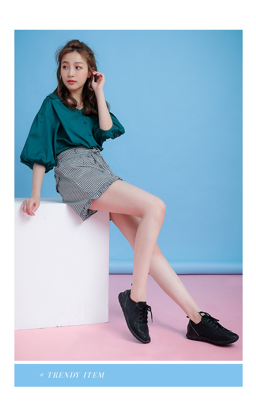 TAS 滿版閃電透氣牛皮運動休閒鞋-低調黑