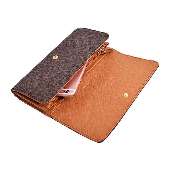 MICHAEL KORS FULTON 金色圓標LOGO滿版防刮皮革長夾-咖啡