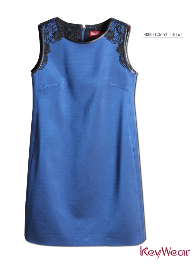 KeyWear奇威名品簡約廓型蕾絲點綴洋裝-寶藍色