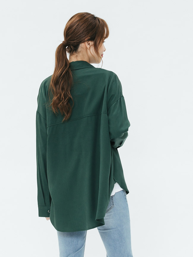H:CONNECT 韓國品牌 女裝-下擺造型雙口袋襯衫-綠
