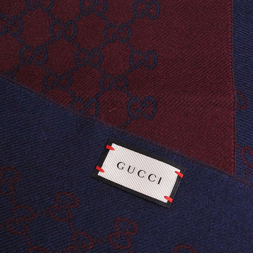 GUCCI SU SOGI 經典GG LOGO羊毛雙面寬版造型圍巾(酒紅/深藍)