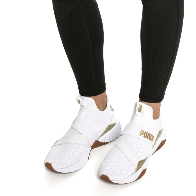 PUMA-Defy Mid Sparkle女性有氧運動鞋-白色
