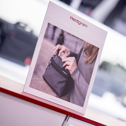 Hedgren 黑旅行後背包 - HITC04TOUR