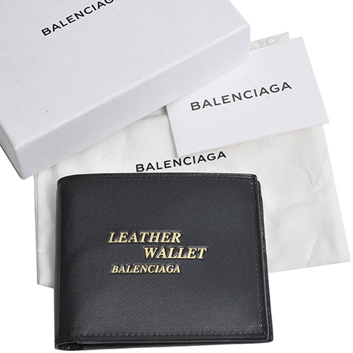 BALENCIAGA 義大利製金色浮雕LOGO標誌小牛皮八卡對折短夾(黑色)