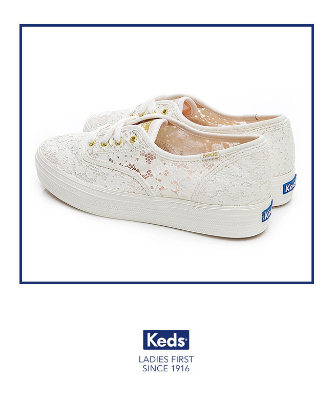 Keds TRIPLE 蕾絲緹花厚底綁帶帆布鞋-米白