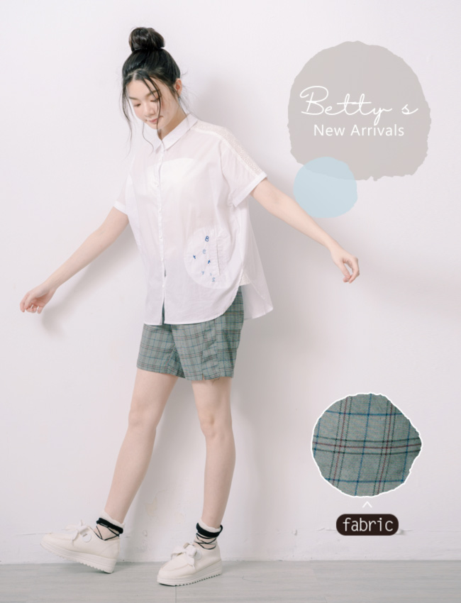 betty’s貝蒂思　文藝風格紋配色短褲(深藍)
