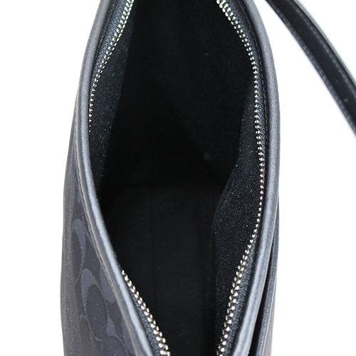 COACH經典LOGO尼龍肩斜扁包(黑)