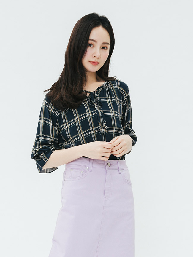 H:CONNECT 韓國品牌 女裝-綁結格紋造型上衣-藍