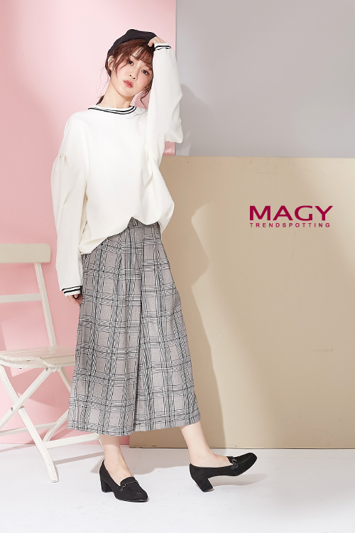 MAGY 氣質首選 金屬飾釦絨布中跟鞋-黑色