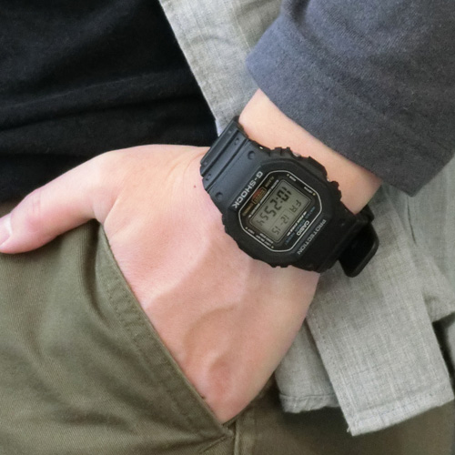 G-SHOCK 經典系列方形運動錶(DW-5600E-1)42.8mm | G-SHOCK | Yahoo奇摩