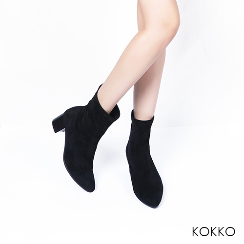 KOKKO-逆天纖細美腿彈力尖頭襪靴-霧面黑
