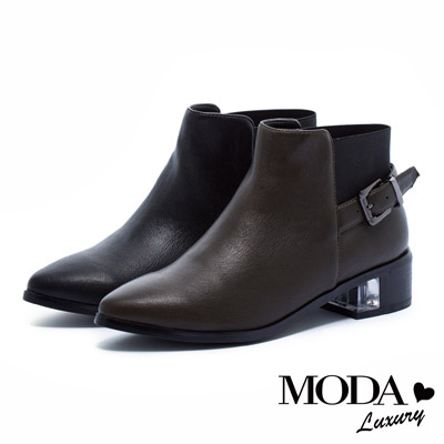 短靴 MODA Luxury 獨特異材質拼接側方釦帶造形尖頭粗跟短靴－黑