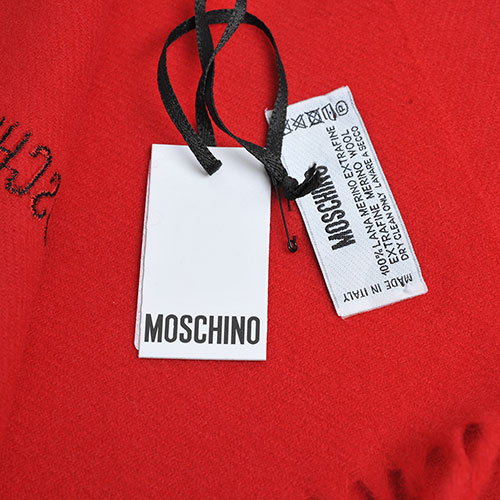 MOSCHINO 義大利製美麗諾羊毛字母LOGO刺繡高質感羊毛圍巾(紅)