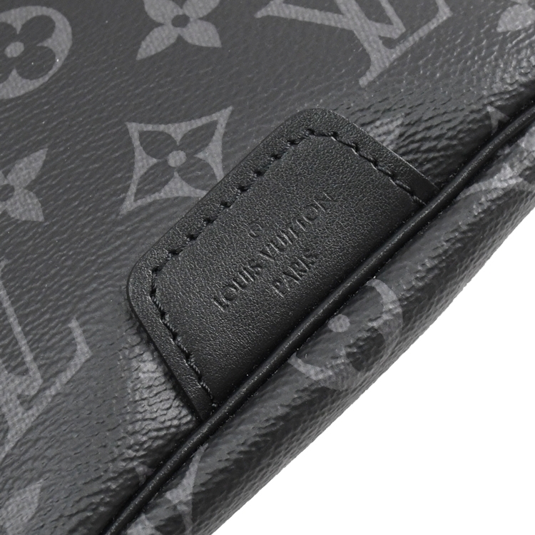 Louis Vuitton LV CLAPTON PM N44243  Vuitton, Louis vuitton handbags, Louis  vuitton accessories