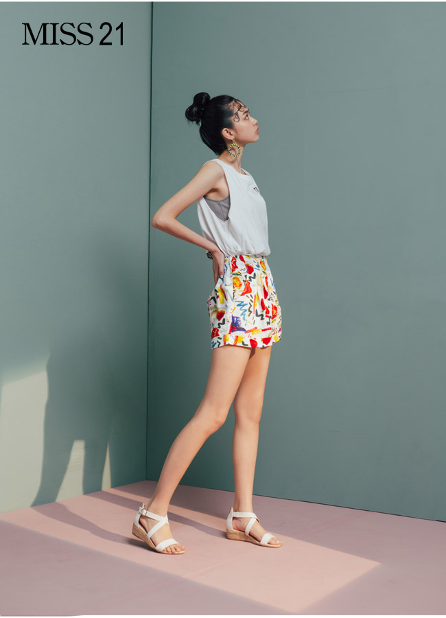 涼鞋 MISS 21 百搭實穿一字交叉繫帶羊皮草編楔型高跟涼鞋－白