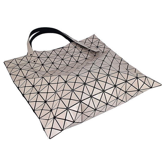 ISSEY MIYAKE 三宅一生BAOBAO亮面方格10x10透光手提包(米色/中)