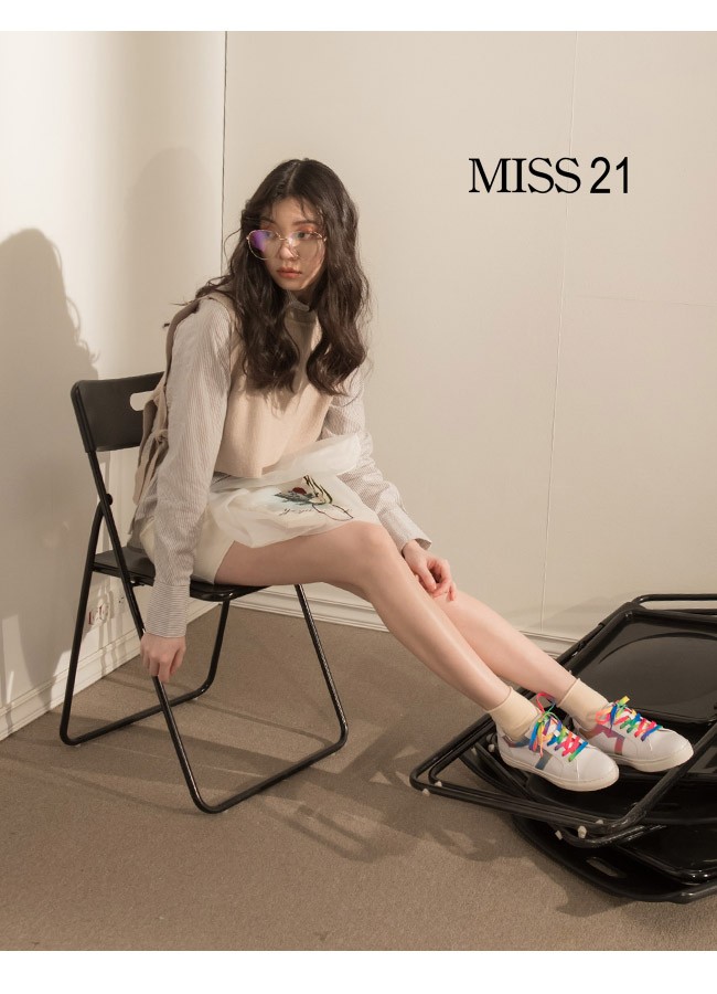 休閒鞋 MISS 21 繽紛幻彩拼接綁帶厚底休閒鞋－白
