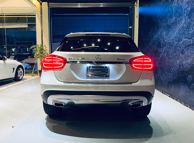 14/15 Mercedes-Benz GLA250 4Matic(外匯車)