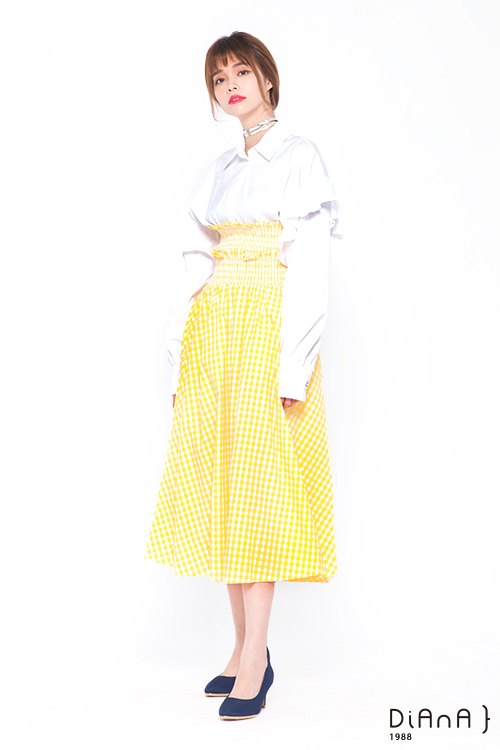 DIANA 漫步雲端輕盈美人款--防潑水羅馬紋跟鞋-深藍