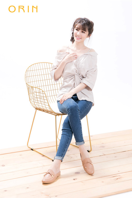 ORIN 復古潮流 細帶綁結真皮平底穆勒鞋-棕色