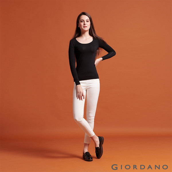 GIORDANO 女款Beau-warmer plus+彈力圓領極暖衣-08 黑色