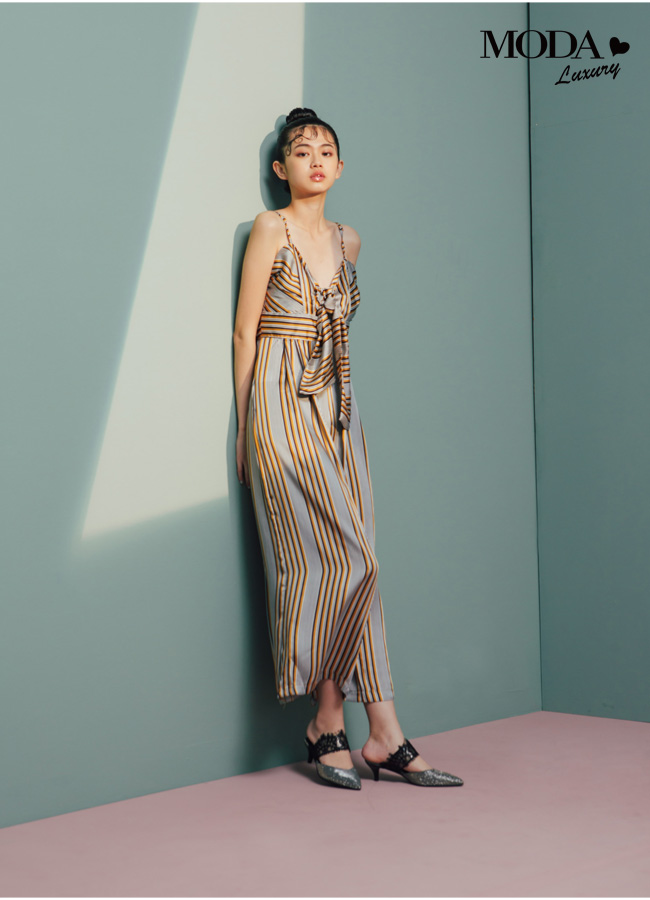 拖鞋 MODA Luxury 迷人雅緻蕾絲繫帶金蔥布尖頭穆勒高跟拖鞋－銀