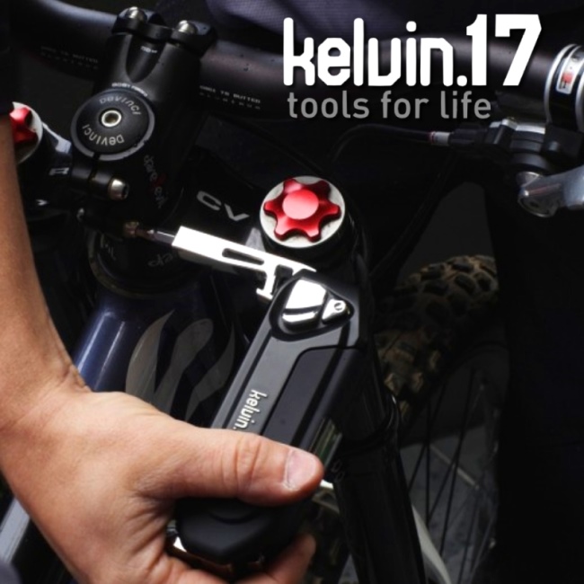 Kelvin tools 口袋多功能工具組(附手電筒)